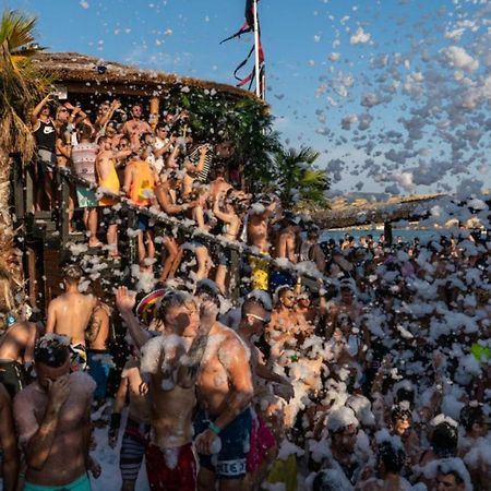 Studios & Rooms Fiesta Novalja Εξωτερικό φωτογραφία
