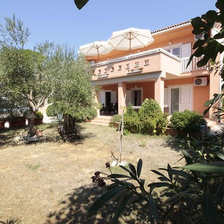 Studios & Rooms Fiesta Novalja Εξωτερικό φωτογραφία