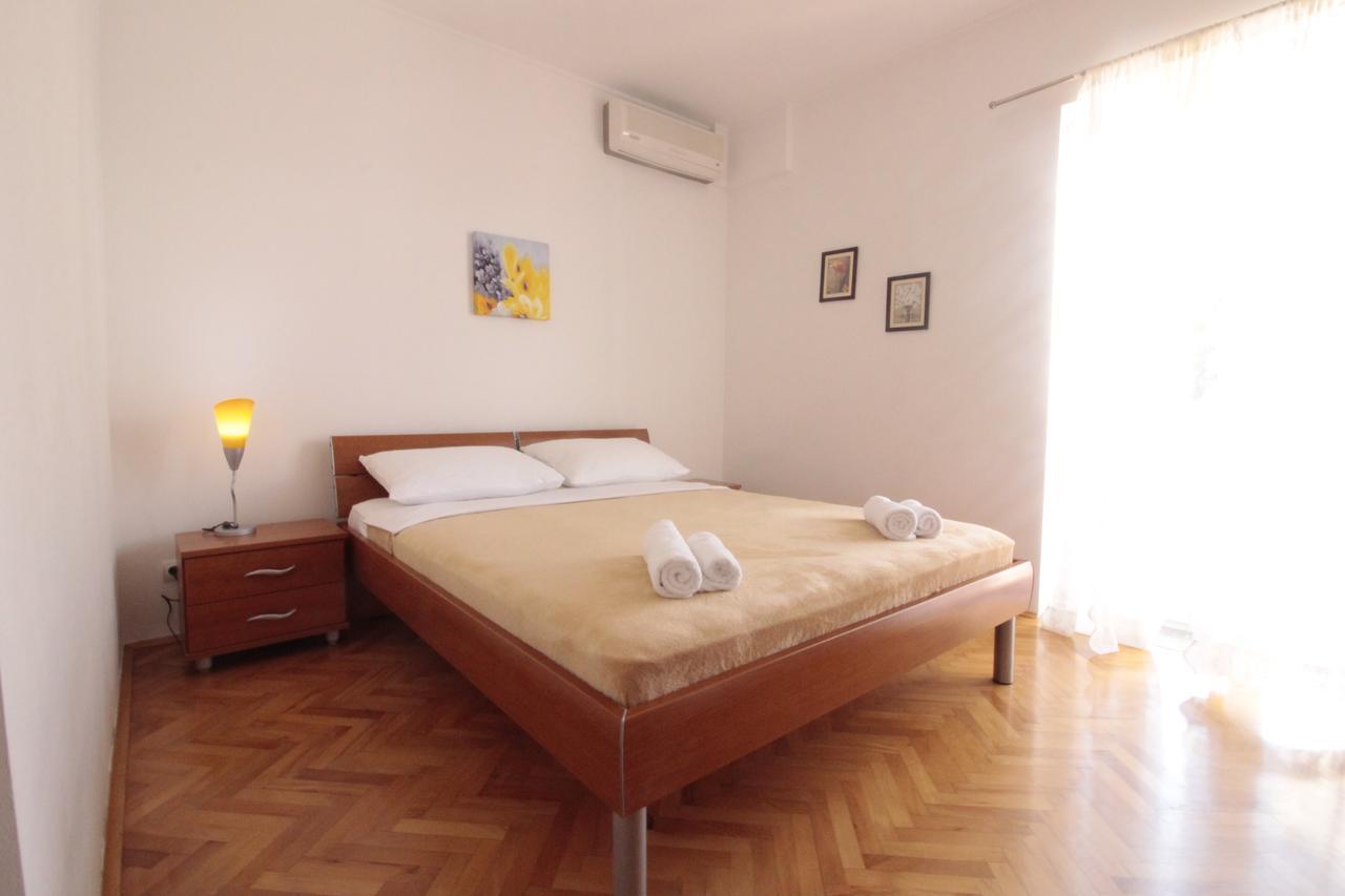 Studios & Rooms Fiesta Novalja Εξωτερικό φωτογραφία