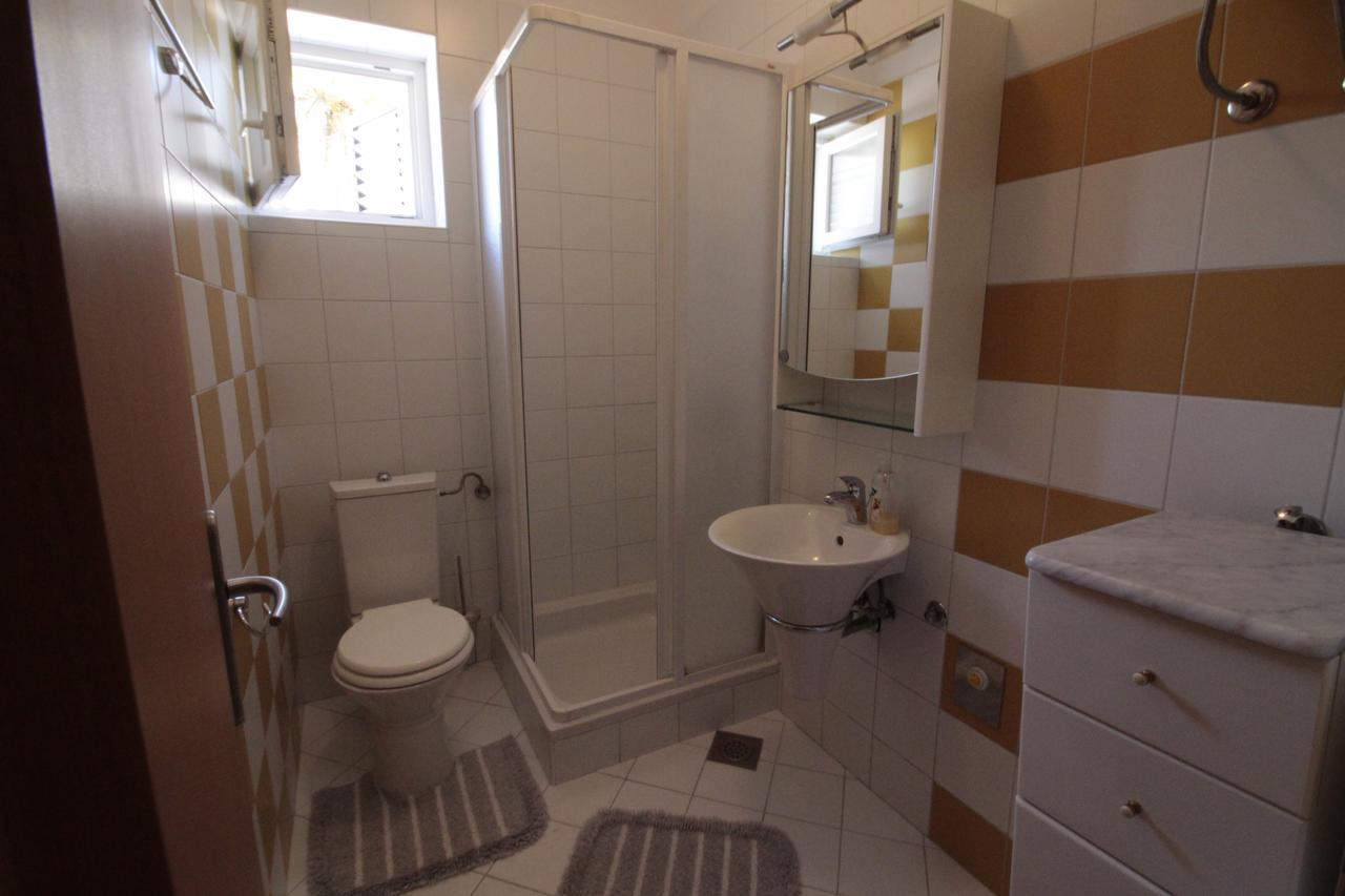 Studios & Rooms Fiesta Novalja Εξωτερικό φωτογραφία