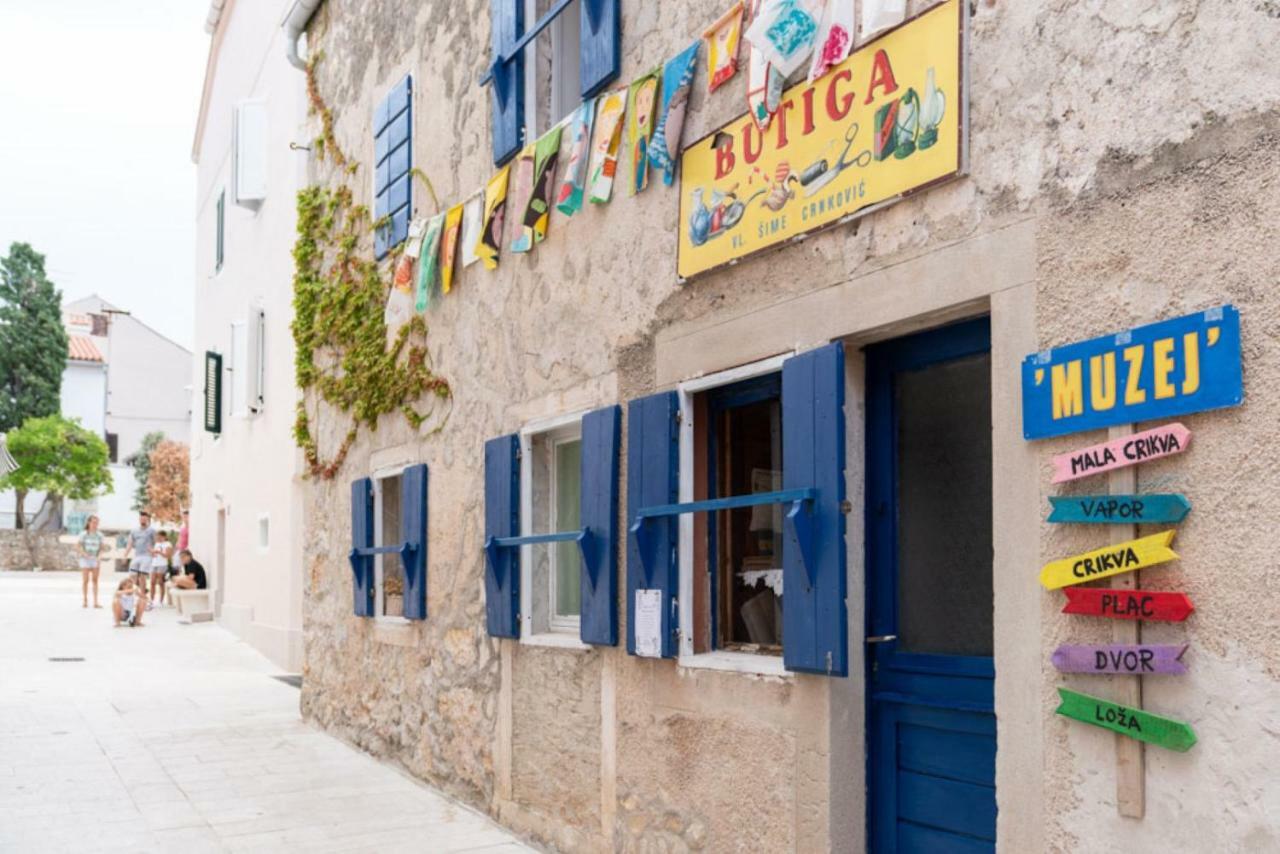 Studios & Rooms Fiesta Novalja Εξωτερικό φωτογραφία